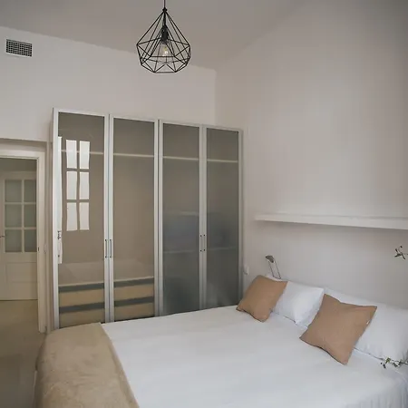 Viva Unbeatable Location * Sevilla